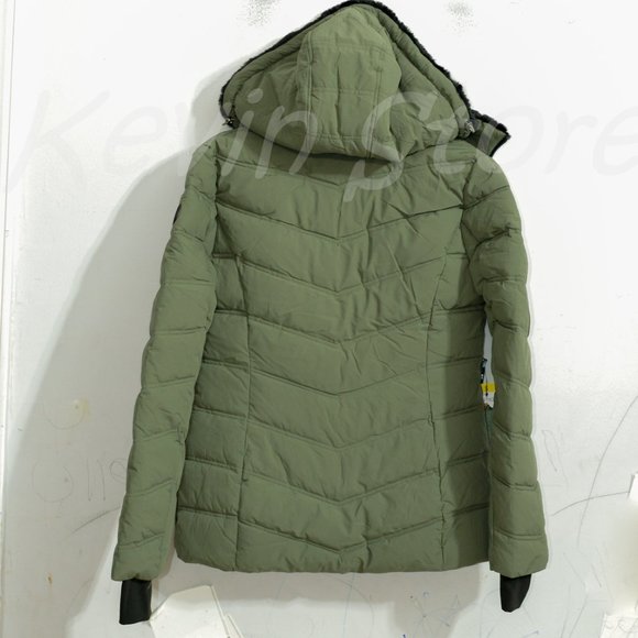 Nautica Ladies’ Puffer Jacket - Picture 4 of 5